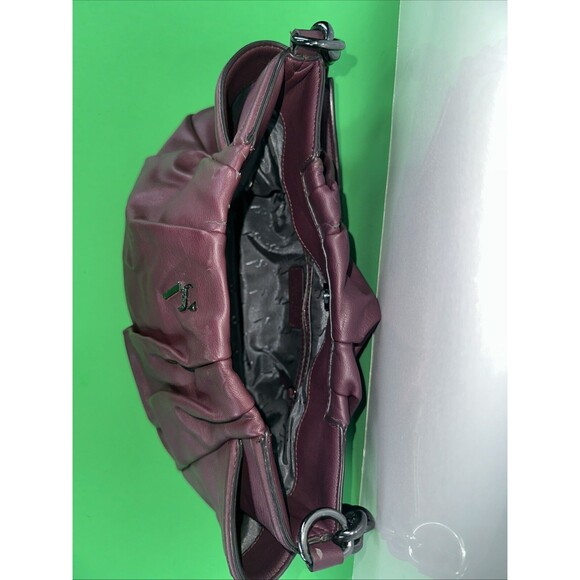 Simply Vera Wang Hand Bag - Picture 4 of 4